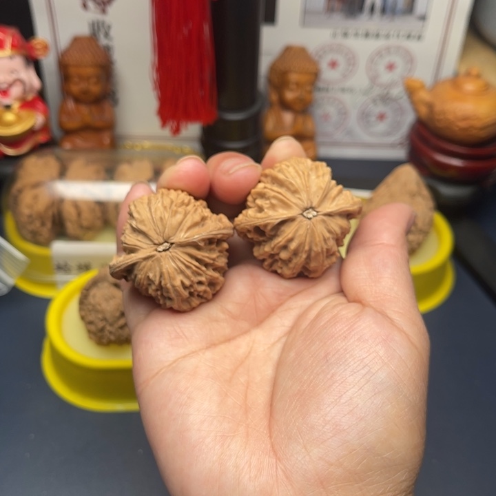 文玩核桃吊坠磨盘