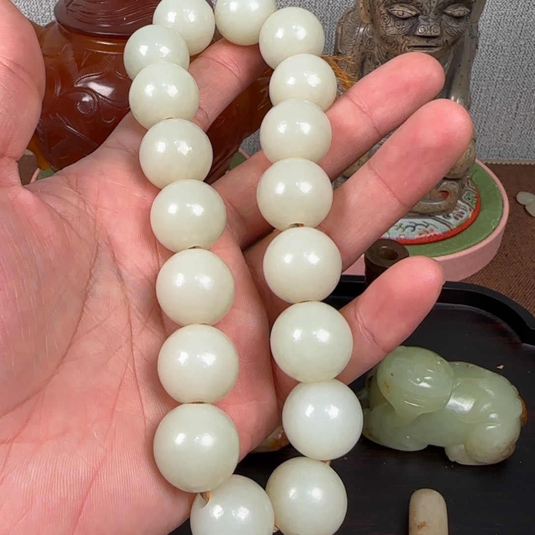 美***活非常精美的脖挂件
