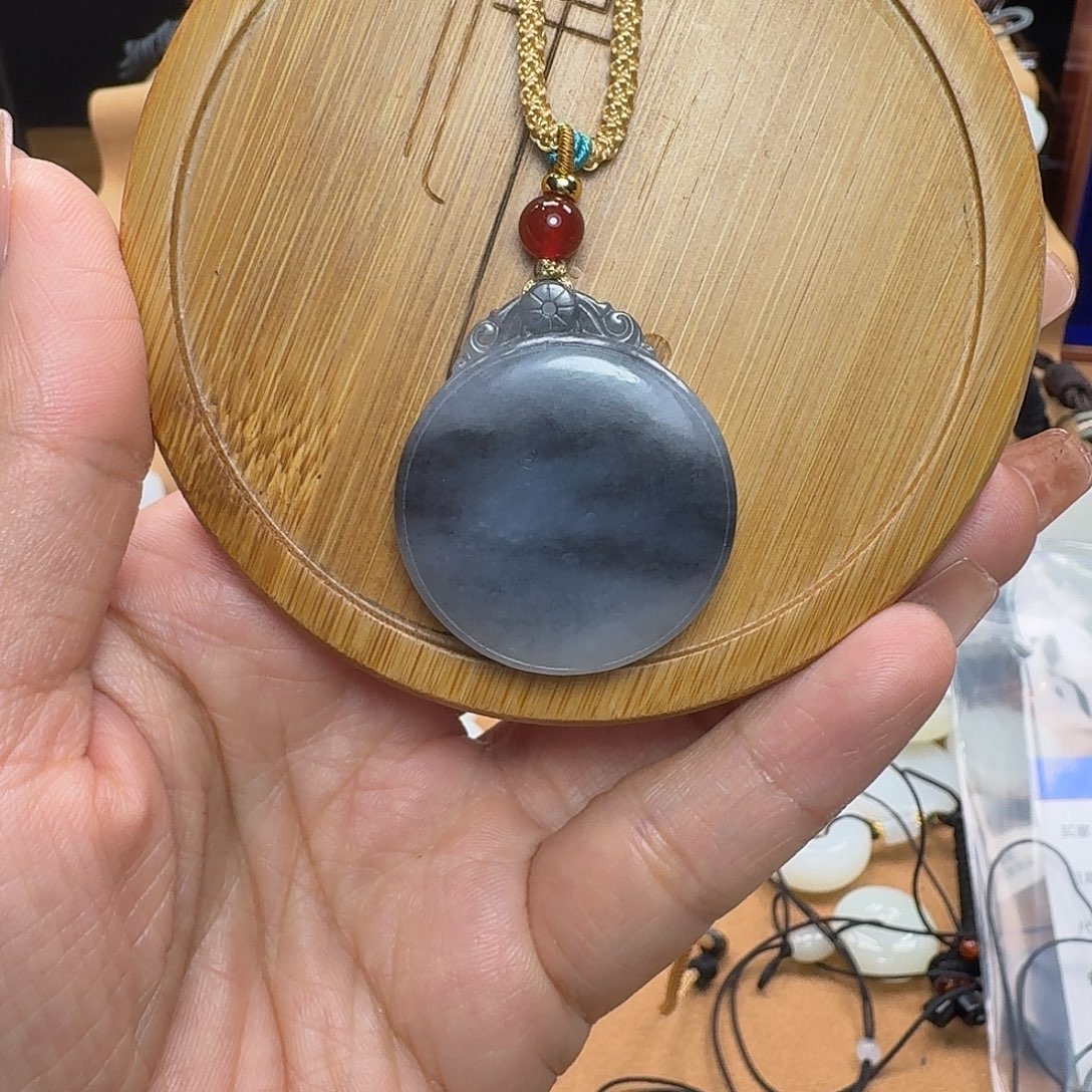 小***郭吊坠(赠链)未镶嵌和田玉