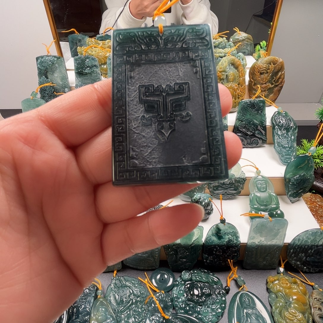 翡翠未镶嵌吊坠(不含链)纯天然A货翡翠吊坠666