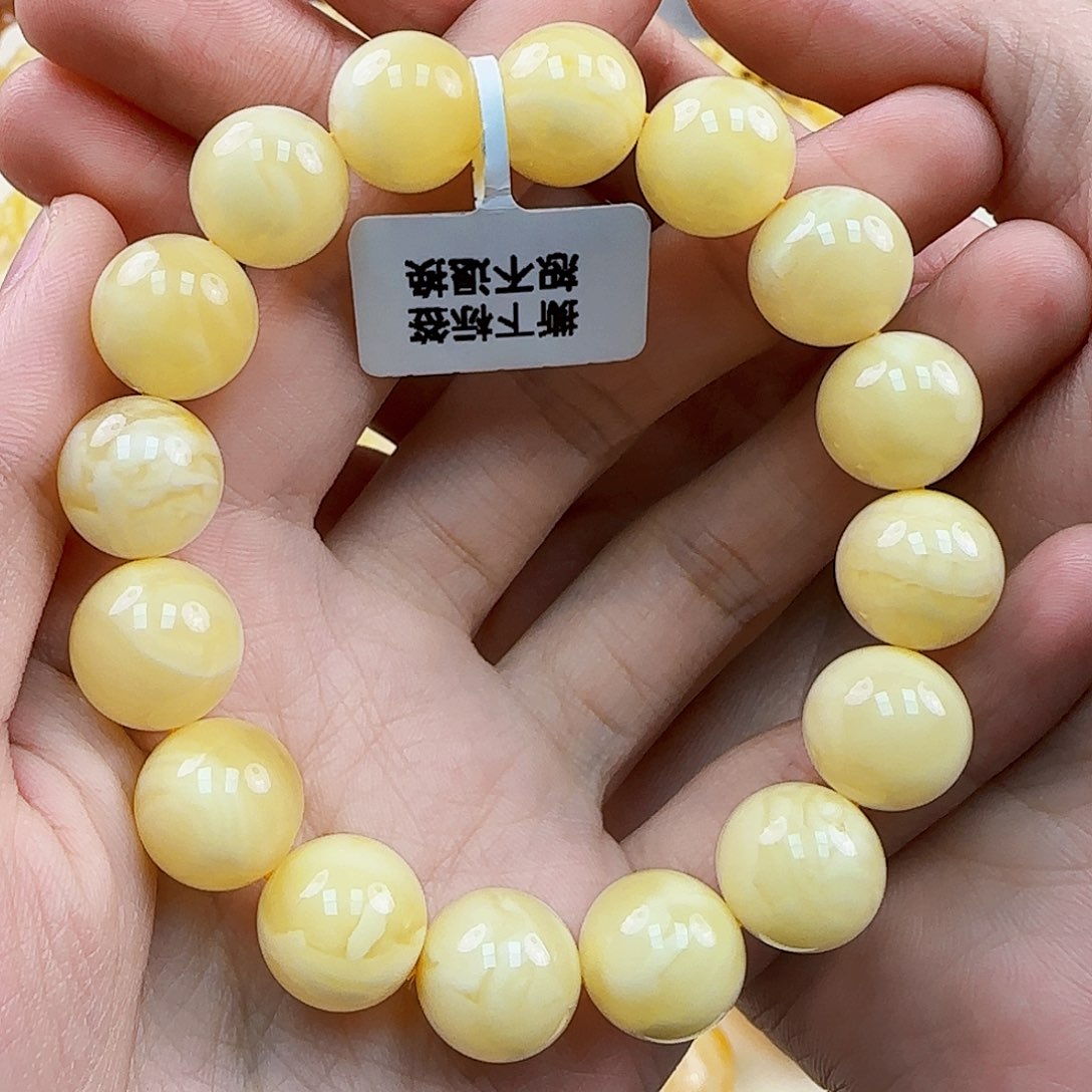 未镶嵌蜜蜡珠宝奇石