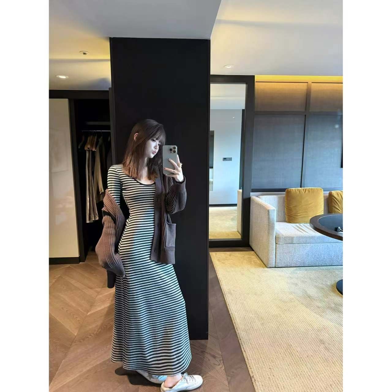 蘑糯糯条纹长连衣裙 4166-0118