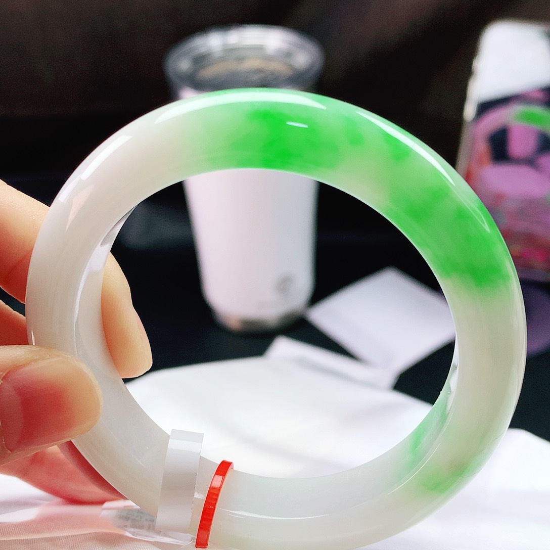 未镶嵌手镯翡翠55圈