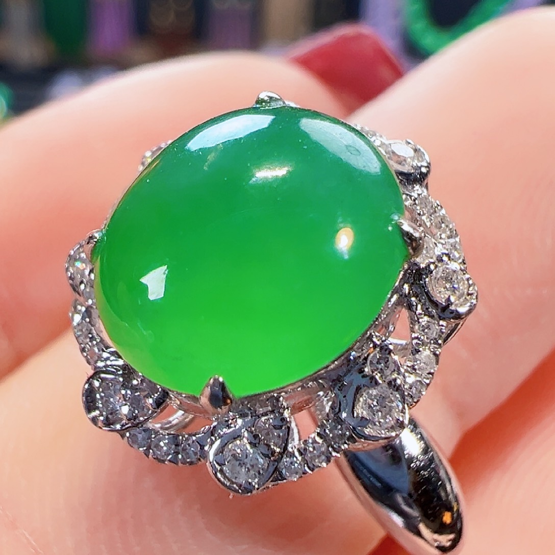 翡翠18K金镶嵌戒指签收后24小时鉴赏期