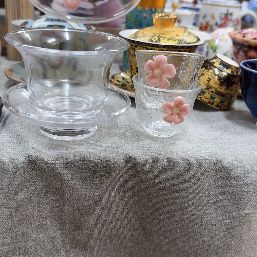 捏花玻璃盖碗➕2个杯子
