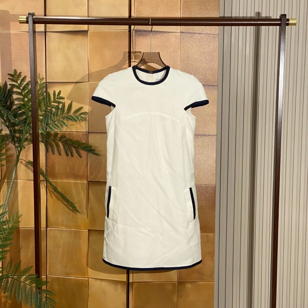 99新 THOMBROWNE 白蓝饰边背后金扣腰带连衣裙/36码/99新/23891