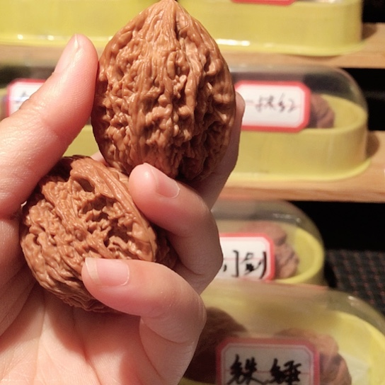 6*.文玩核桃把件虎头王