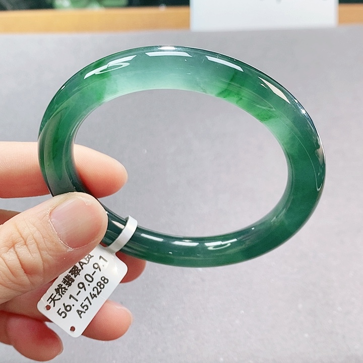 【闪购商品】翡翠手镯（圆镯）未镶嵌