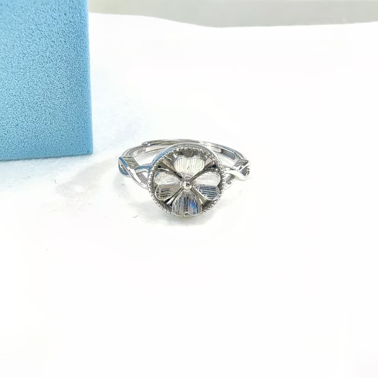 PT950铂金戒指 七彩拉丝三叶草铂金戒指  轻奢时尚百搭经典 