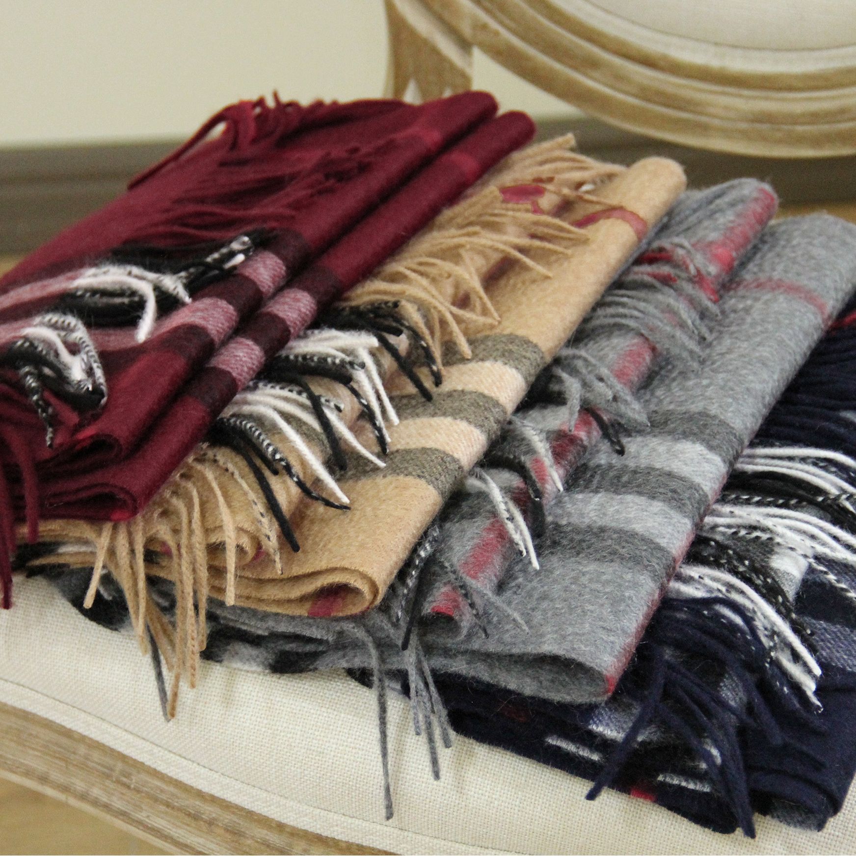 经典格子男女通用款秋冬时尚百搭保暖纯山羊绒 长款围巾 