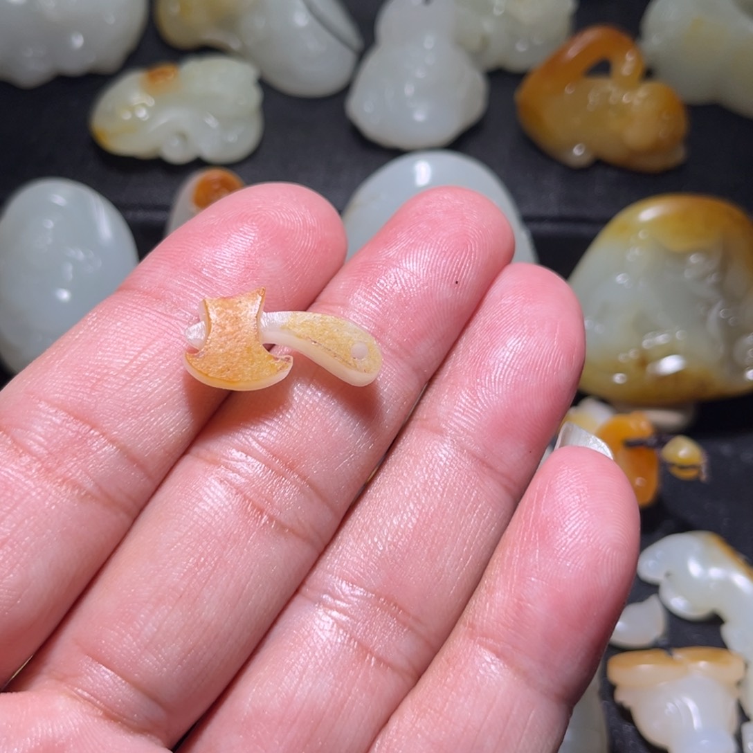 和田玉颈饰未镶嵌一**好