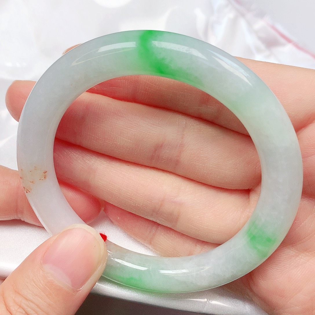 翡翠手镯未镶嵌抖音704