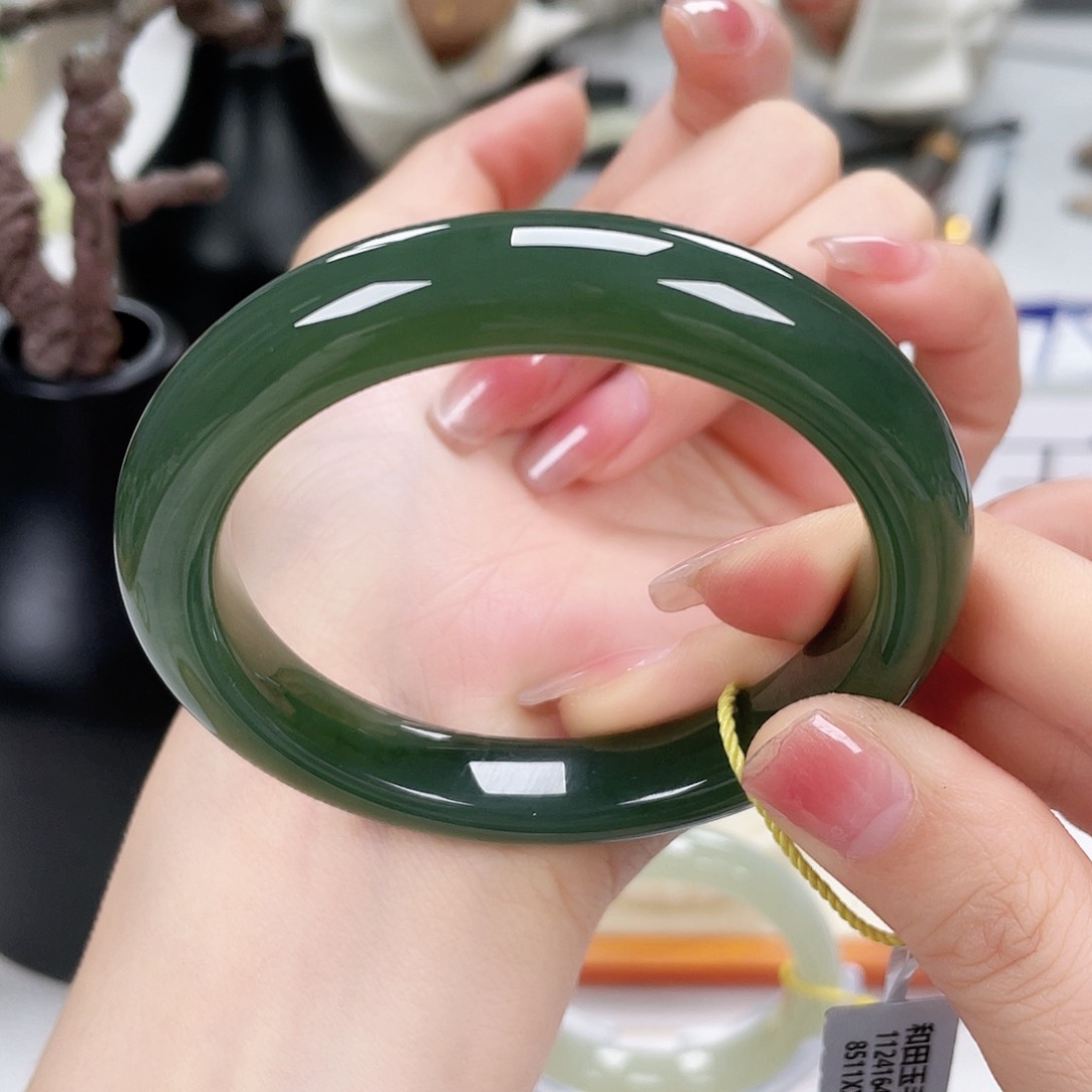 和田玉手镯5758未镶嵌