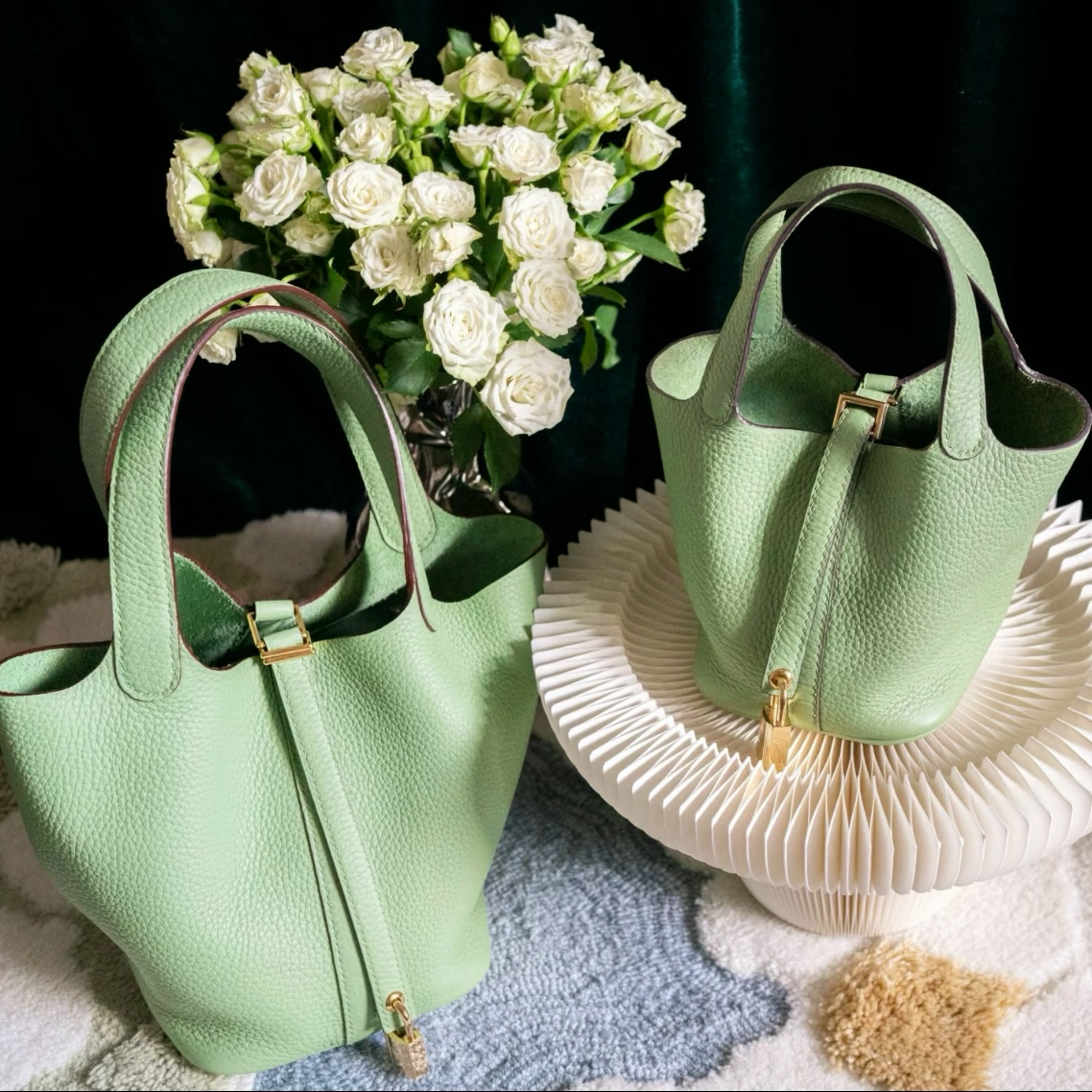 95新 Hermes/爱马仕 夏七中古/牛油果绿18菜篮子U刻手提包