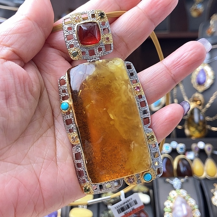 琥珀颈饰银S925镶嵌吊坠