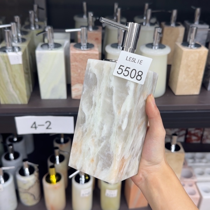 X508.            福利