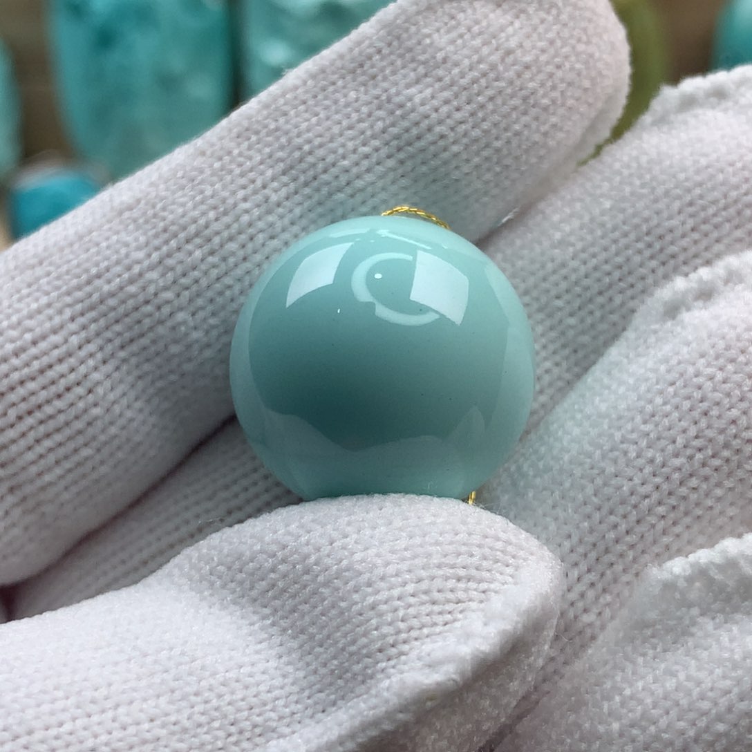 绿松石吊坠未镶嵌