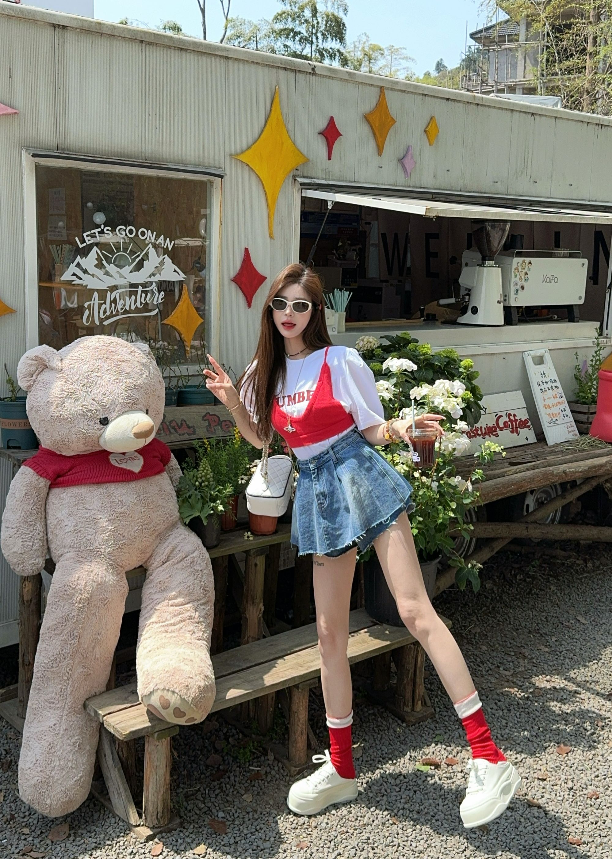 米娜家【清纯女大】泡菜订制白色泡泡袖字母T恤