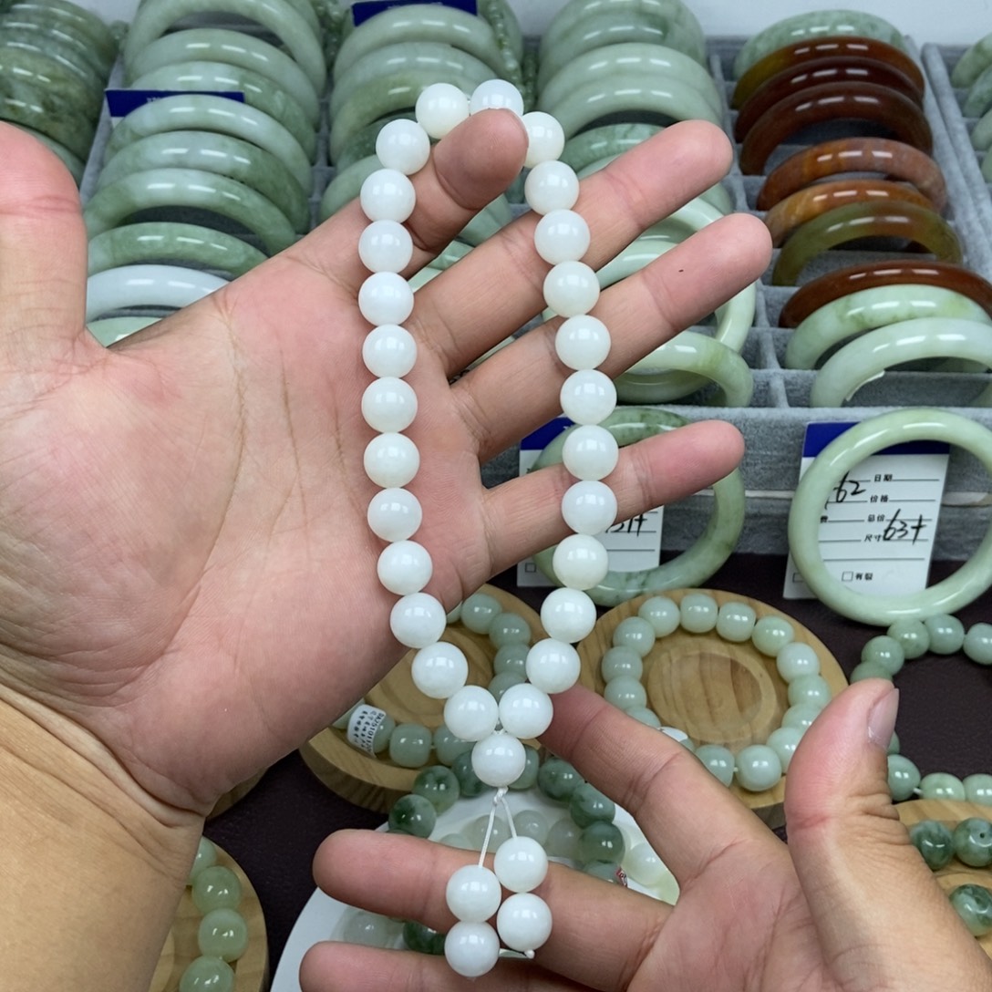 蛇纹石玉未镶嵌手链