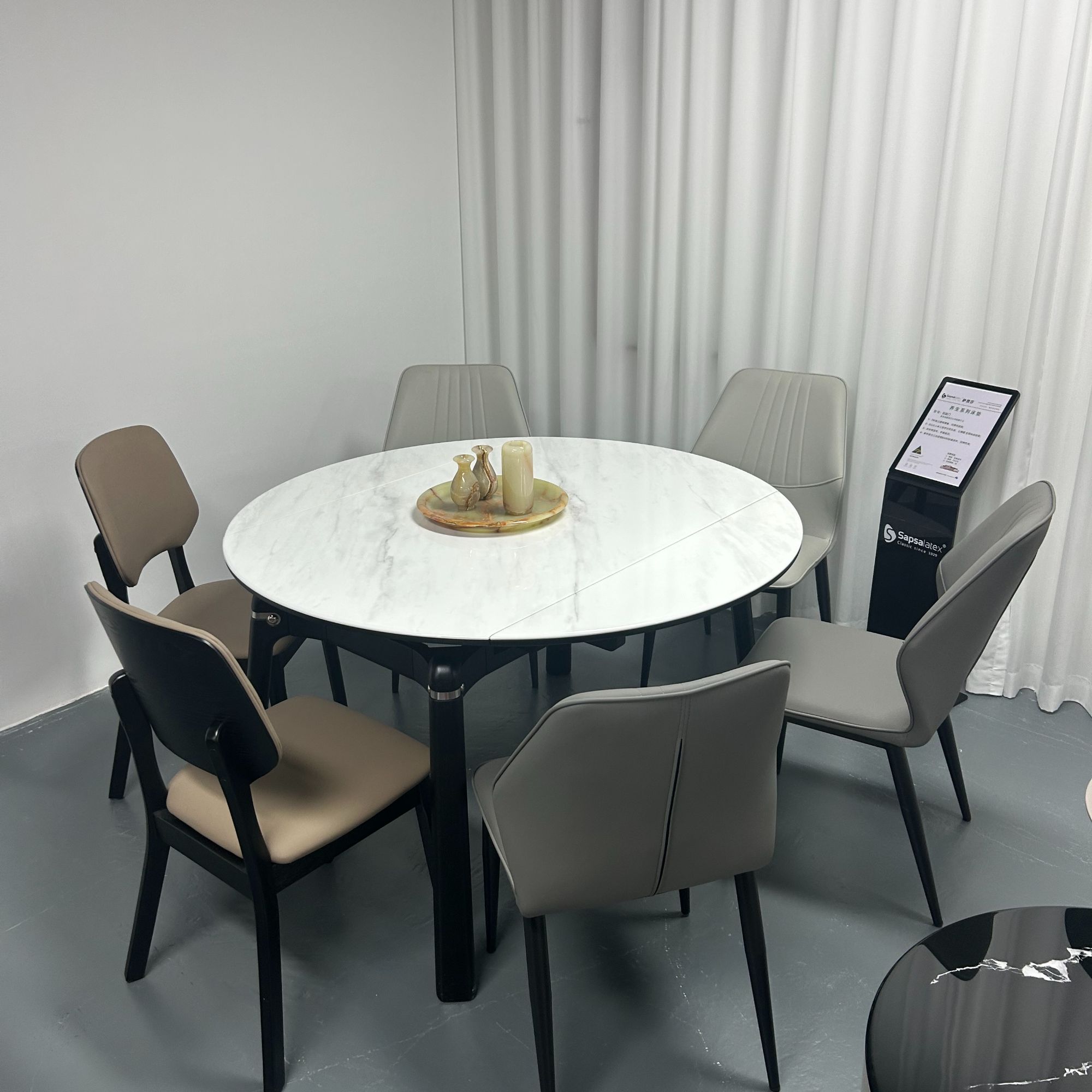 可伸缩意式支架结构简约实用餐桌家用桌子餐椅圆桌方圆