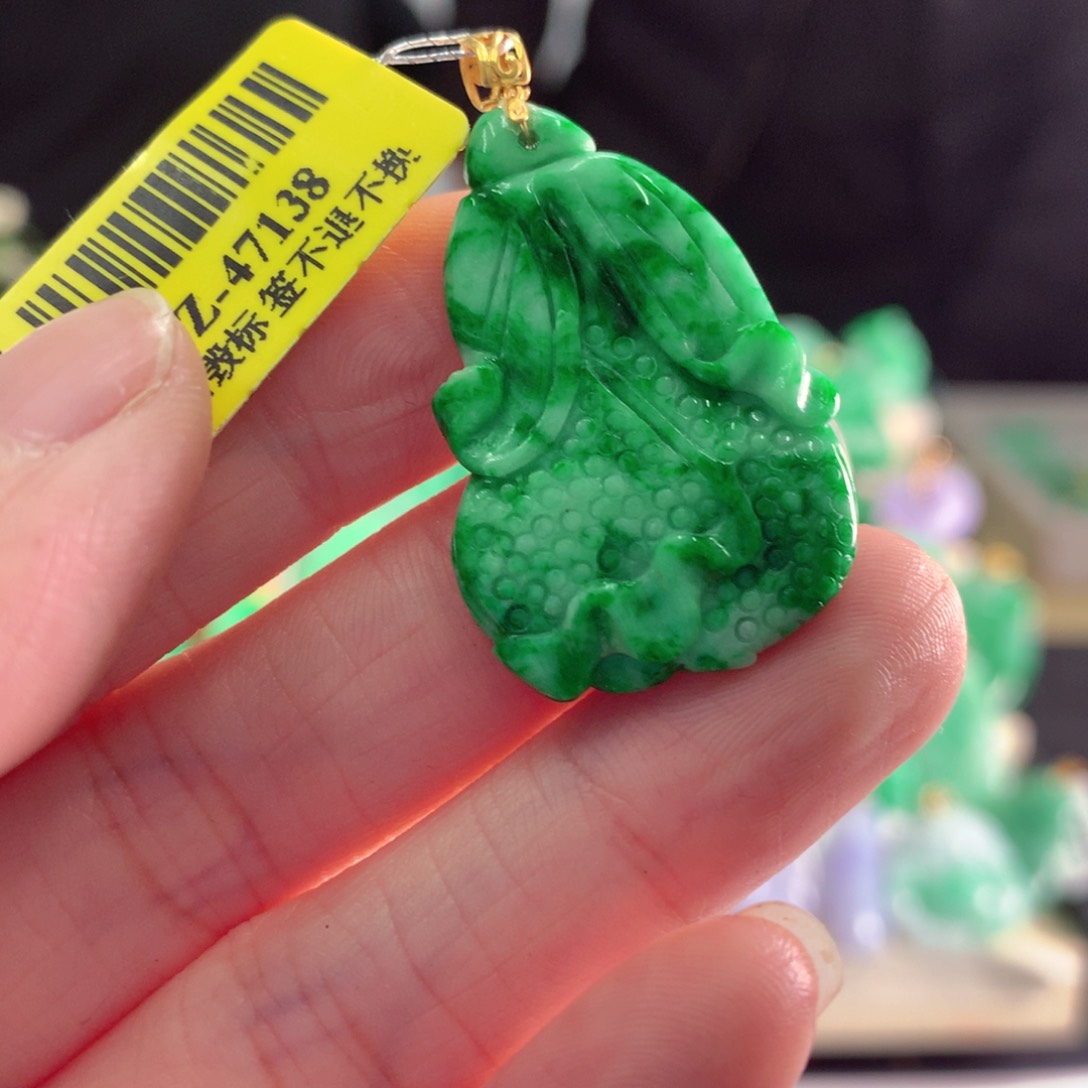 翡翠吊坠(不含链)18K金镶嵌