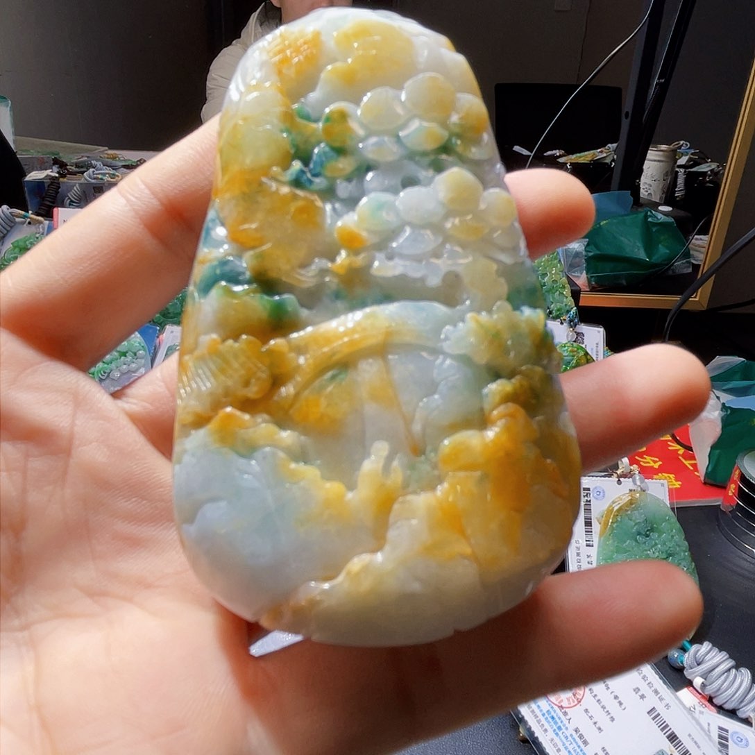 颈饰未镶嵌翡翠一