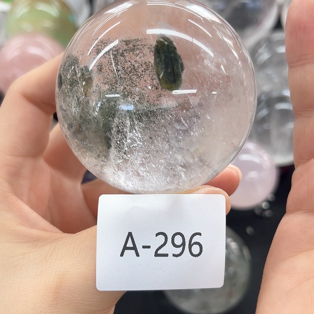 水晶摆件 A 296 6.5cm未镶嵌周****?