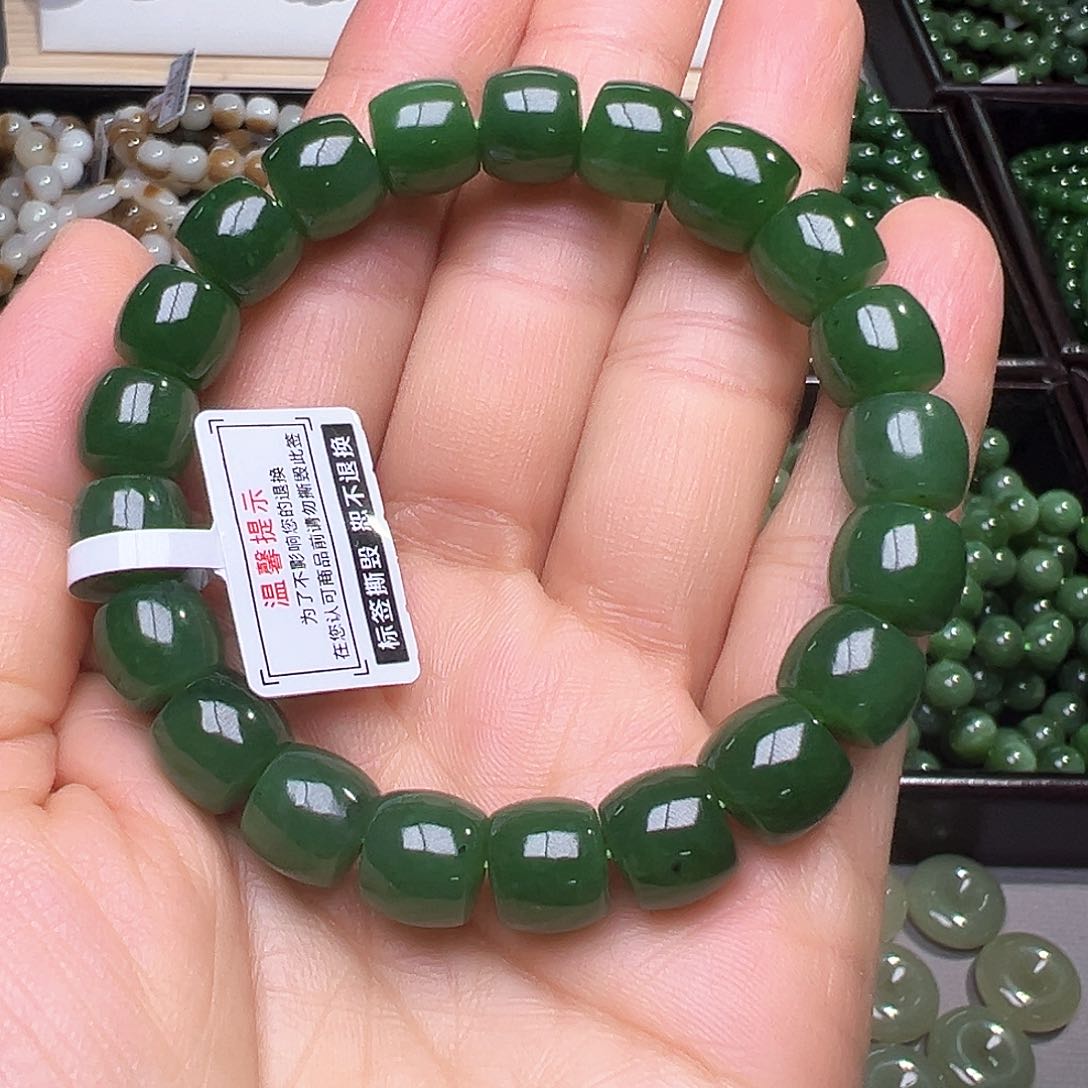 和田玉（碧玉）颈饰未镶嵌