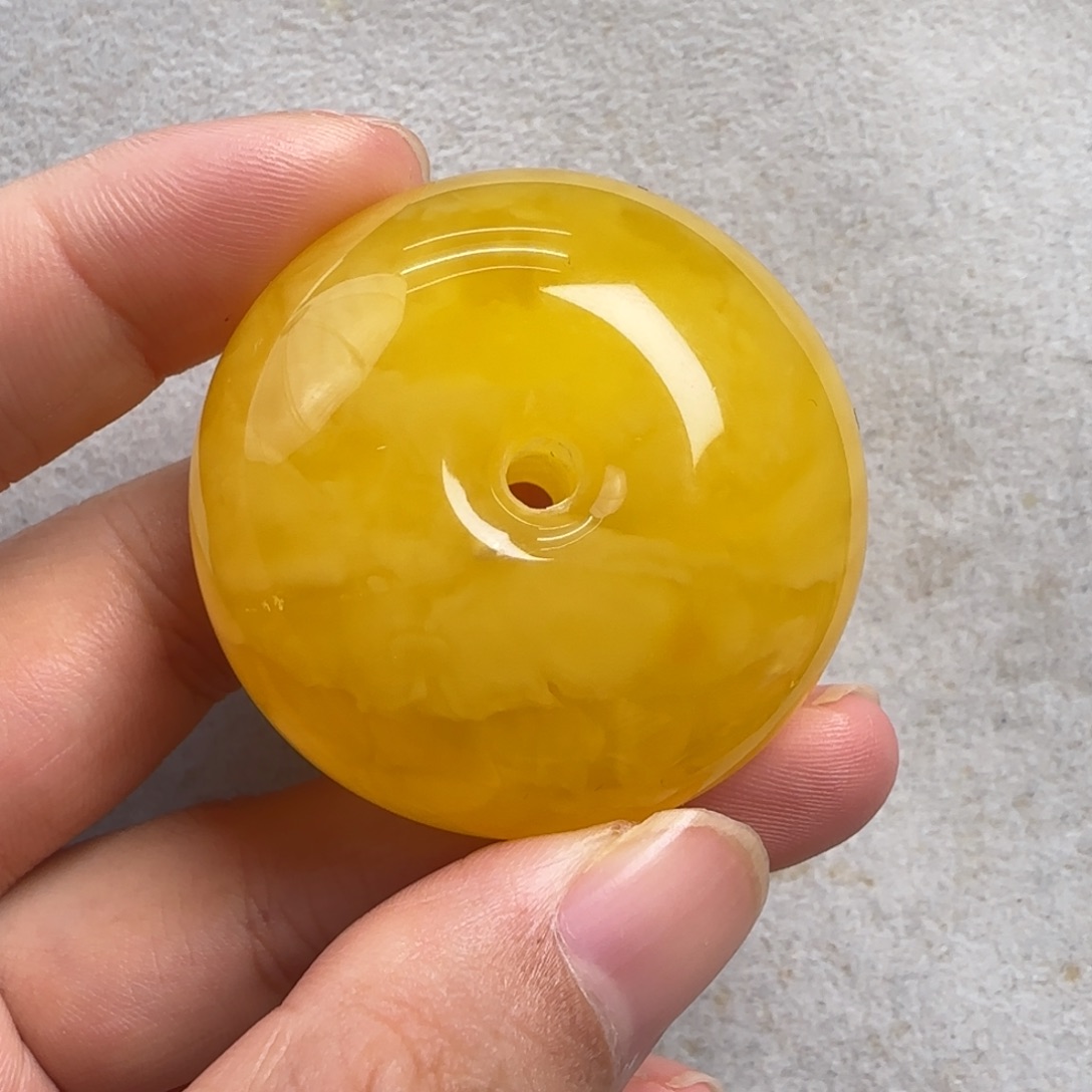 蜜蜡未镶嵌珠宝奇石