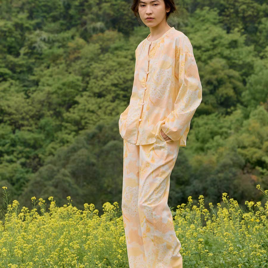 朵朵可可秋冬新款对开长袖长裤中国风女士圆领印花dw252cz171