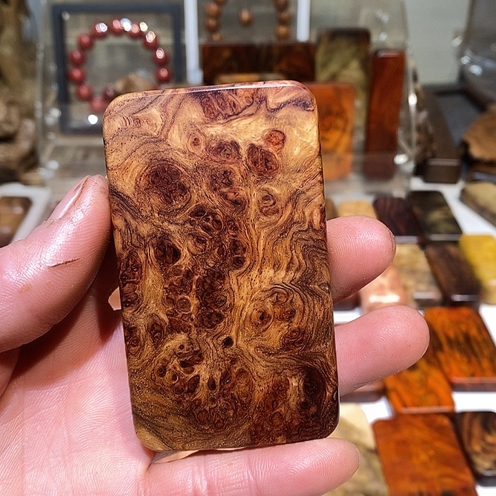 花***俊香榧木木质哈哈把玩件看刺猬紫檀