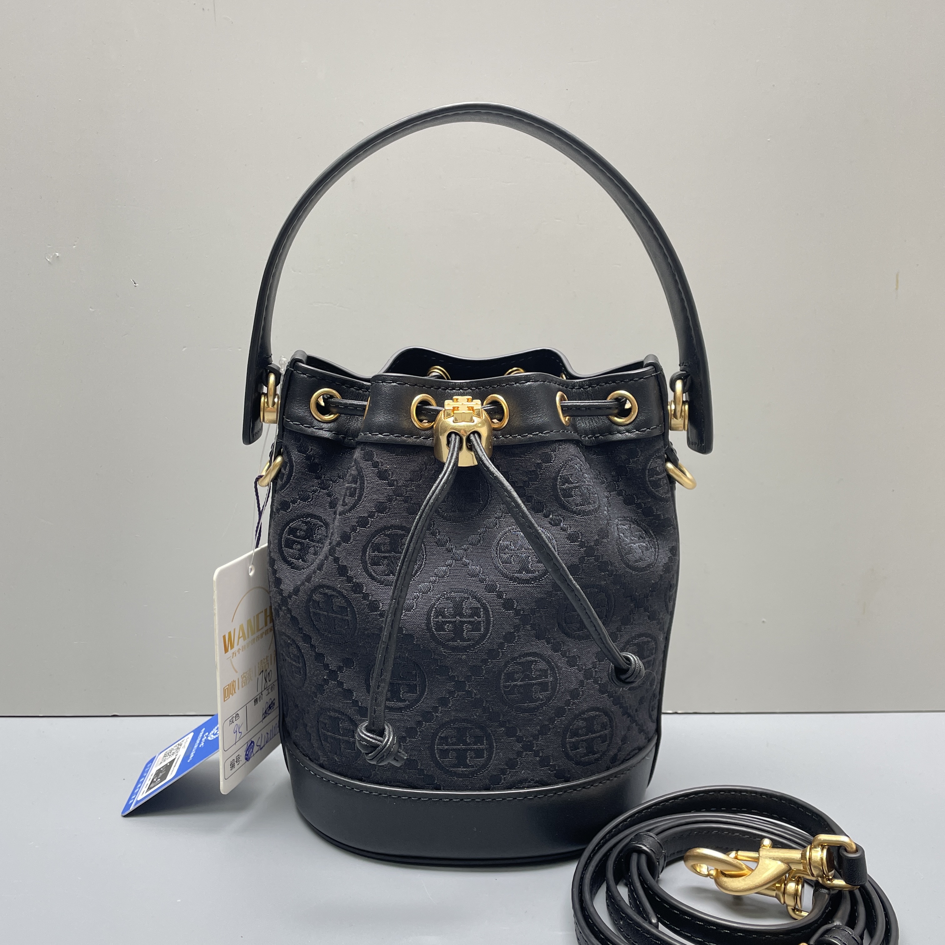 95新 TORY BURCH/汤丽柏琦 黑色老花水桶包14xx18x11cmEL121103