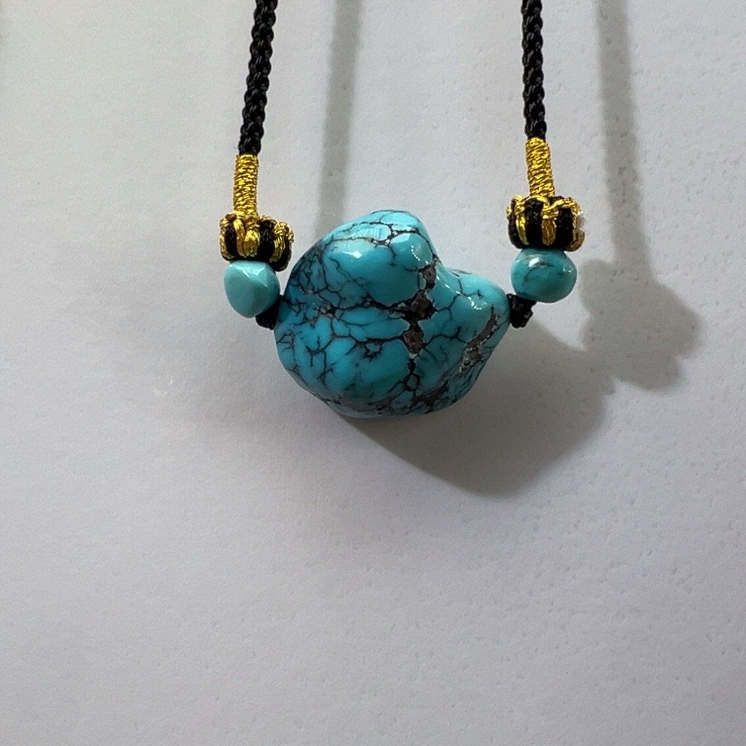 绿松石未镶嵌挂件