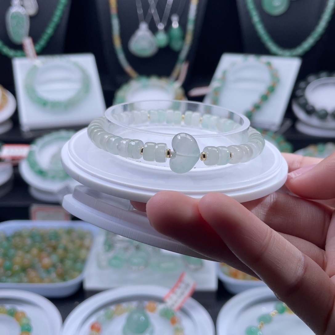 石英质玉（非洲翠）合金手串