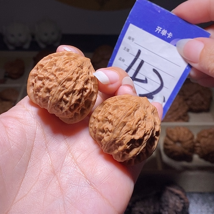 把件文玩核桃灯笼36左右