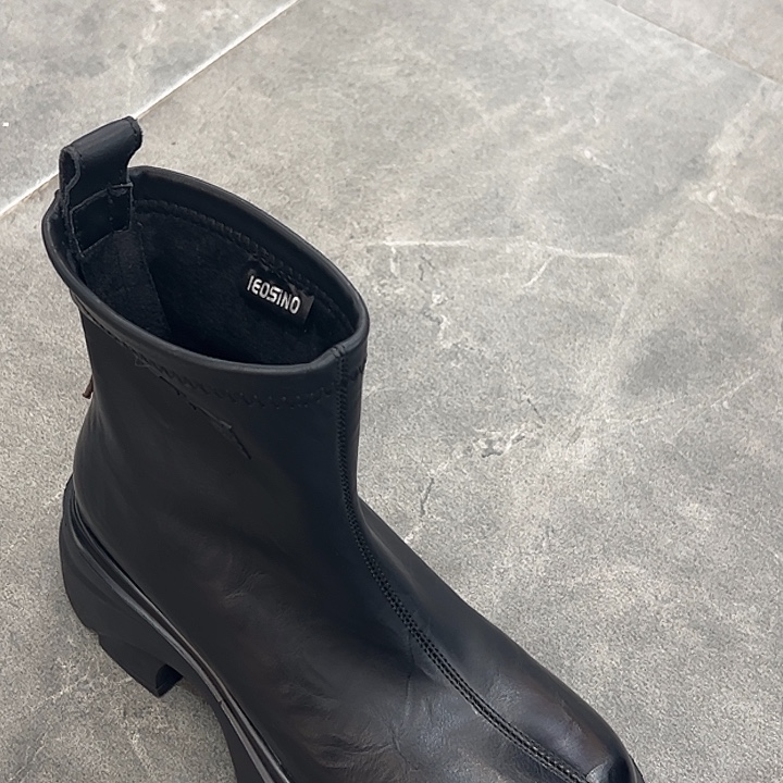 592527035黑色36码