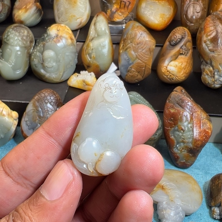 和田玉未镶嵌挂件