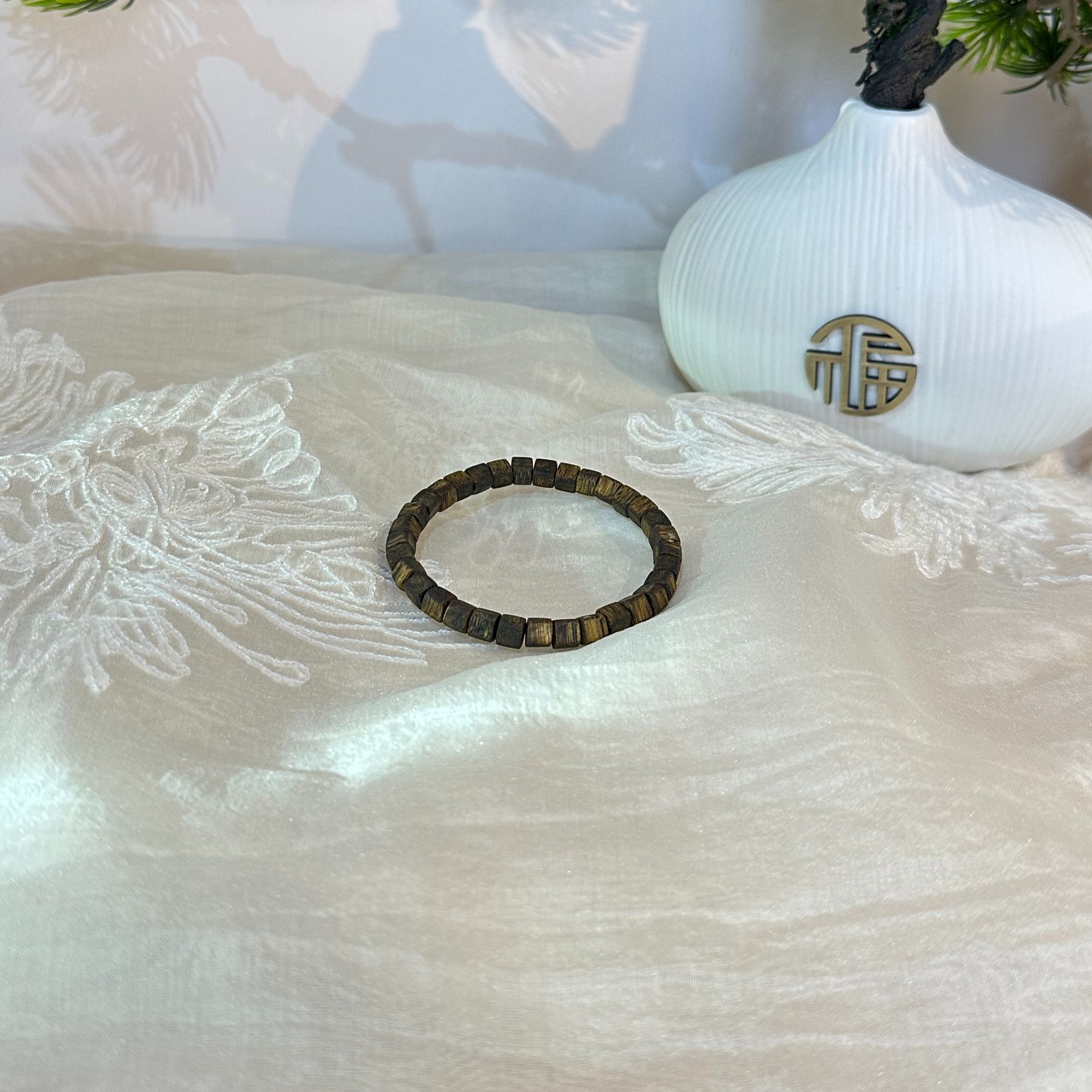 沉香【香叙】海南莺歌绿奇楠9分沉小方糖单圈手串（多样性发其一）