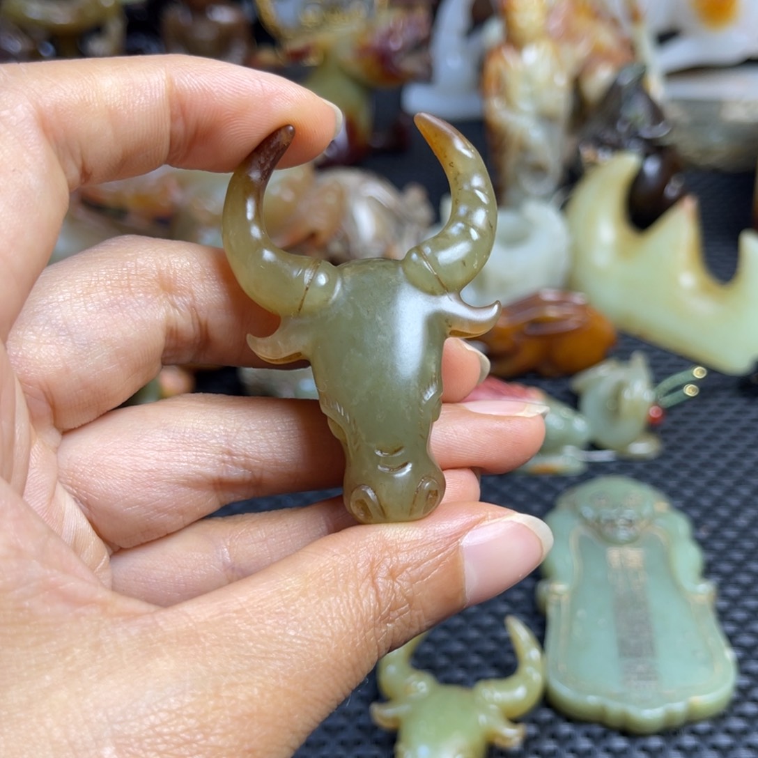 和田玉未镶嵌挂件R***N