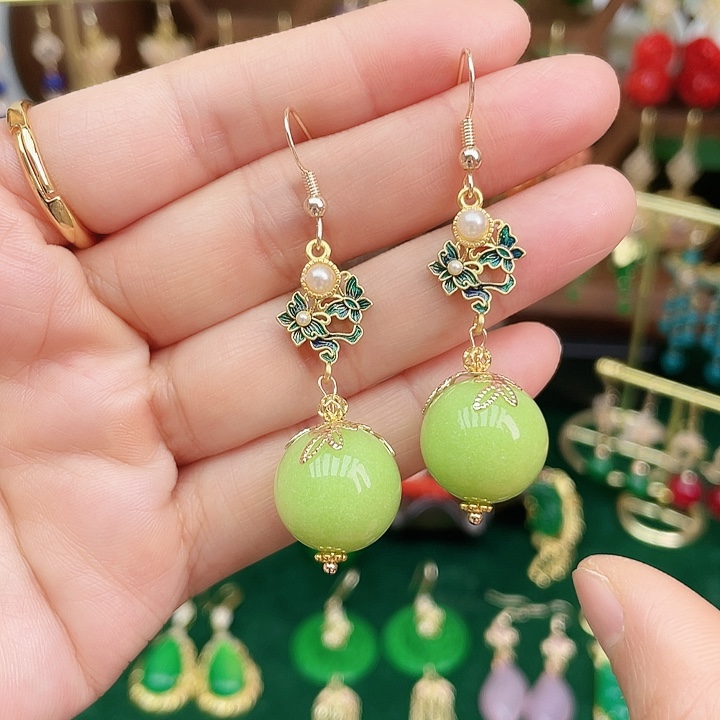 石英质玉耳钉合金