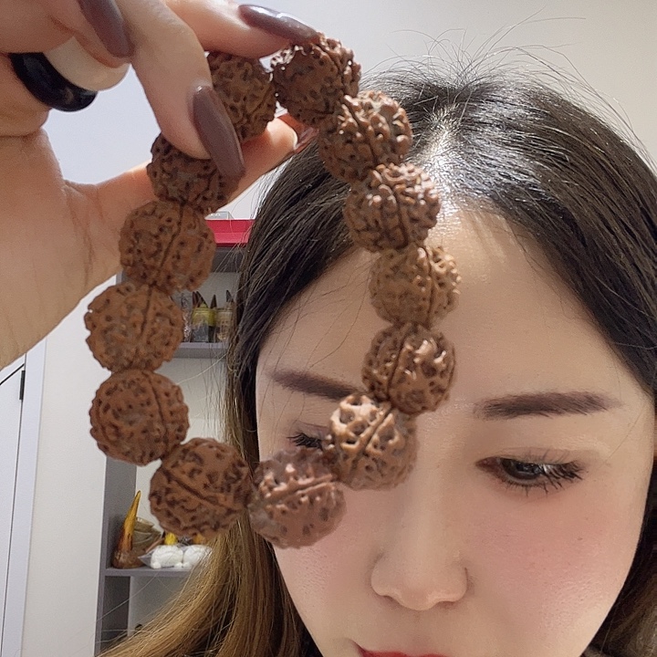 1.2/108亚黄脖挂一条