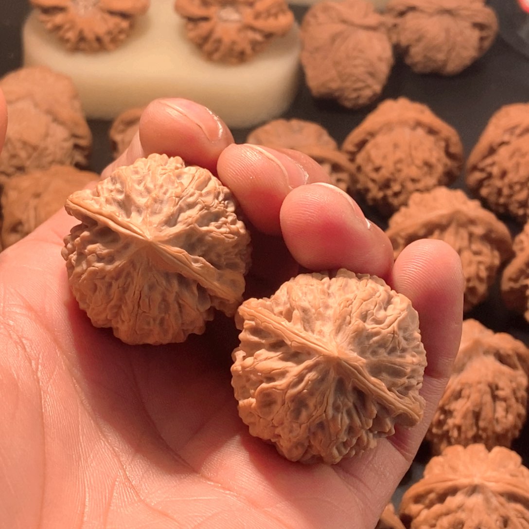 吊坠文玩核桃38金牛