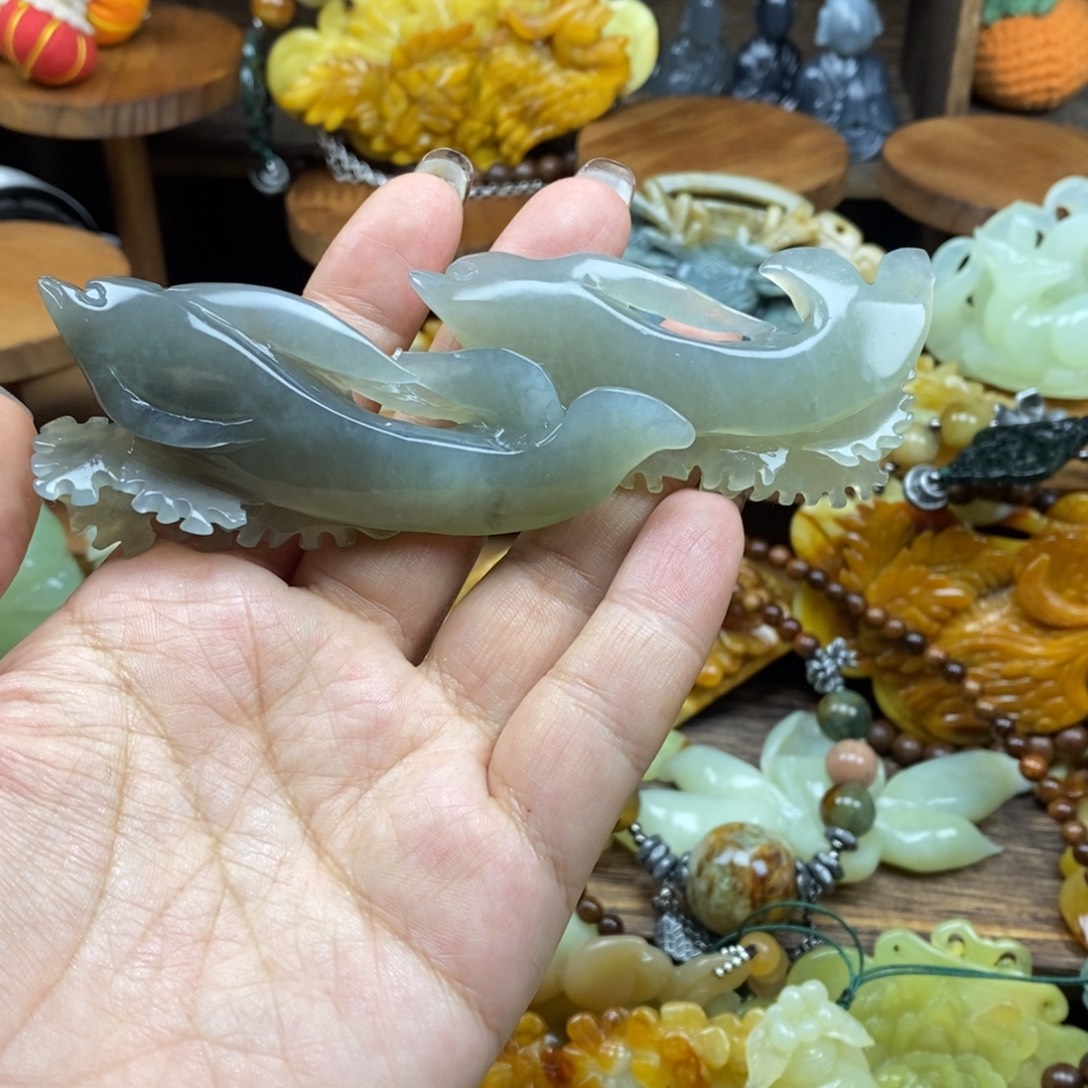 蛇纹石玉未镶嵌吊坠(不含链)