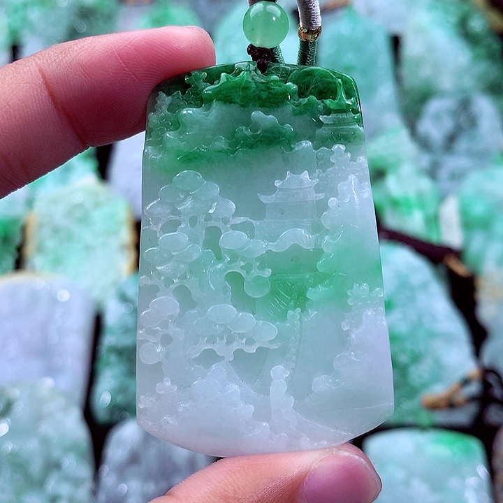 吊坠(不含链)未镶嵌翡翠