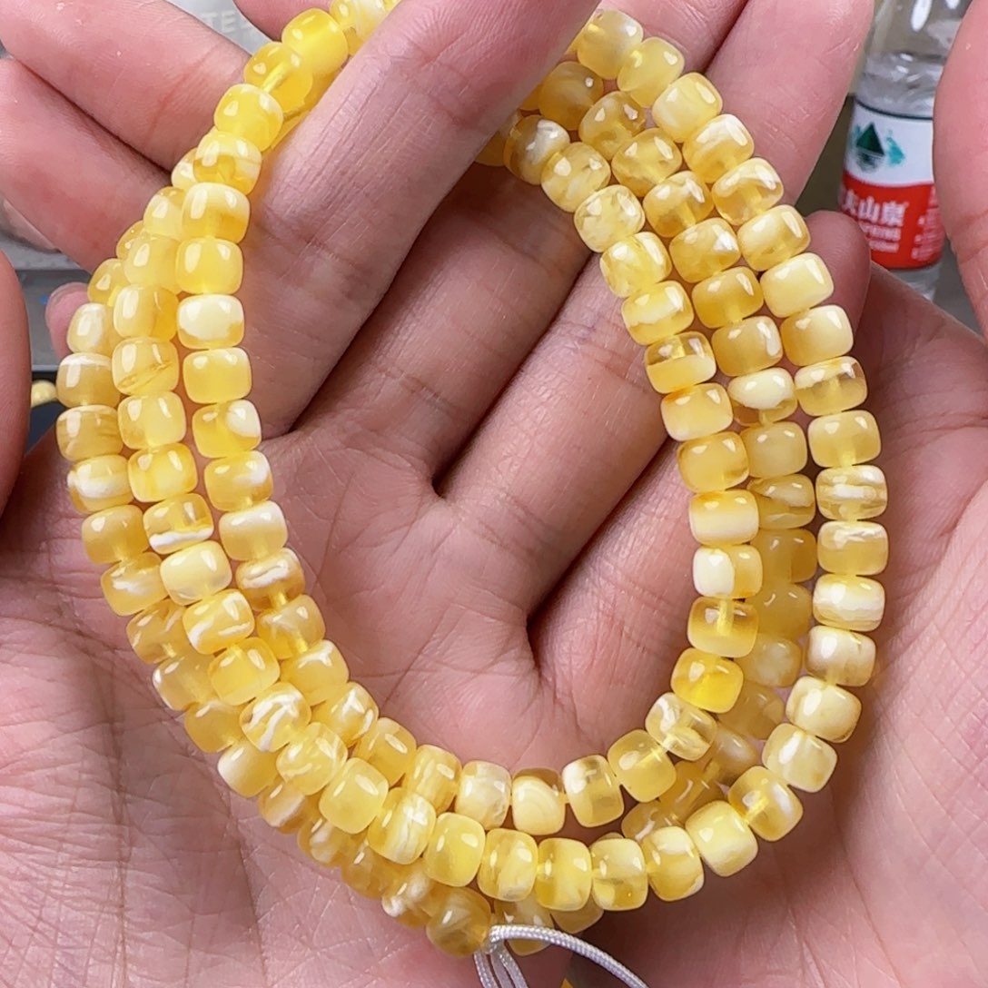 琥珀裸石未镶嵌蜜蜡