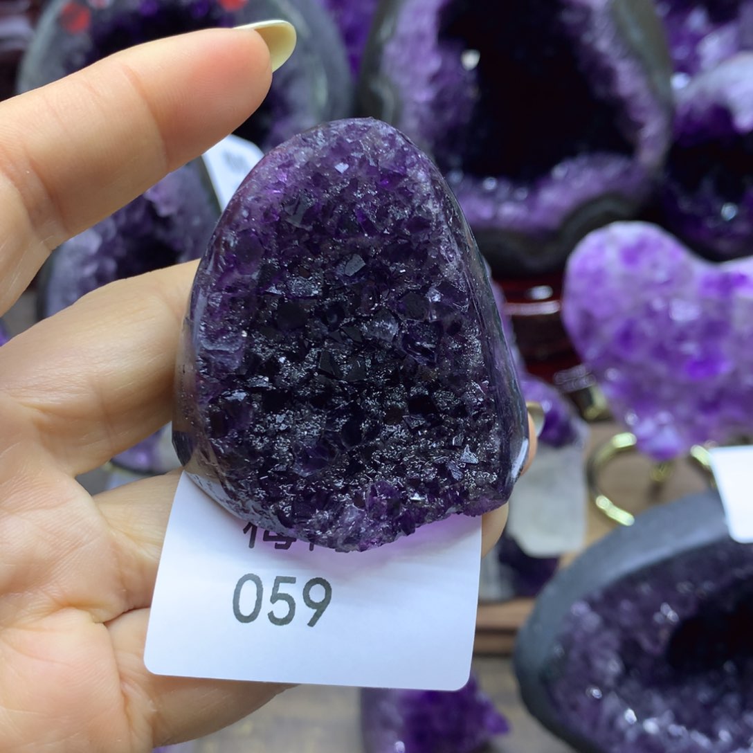 紫晶大型摆件（非配饰）未镶嵌