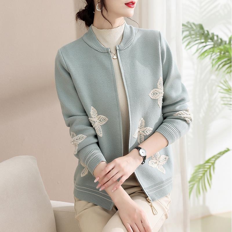 P春秋美衣中年妈妈外套绣花开衫外套气质漂亮夹克洋气针织款上衣