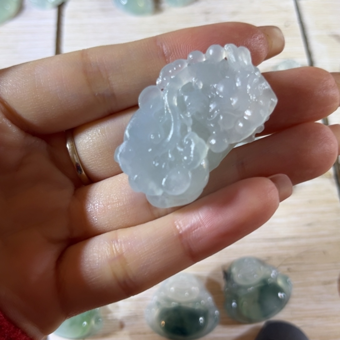 定制翡翠未镶嵌缅甸