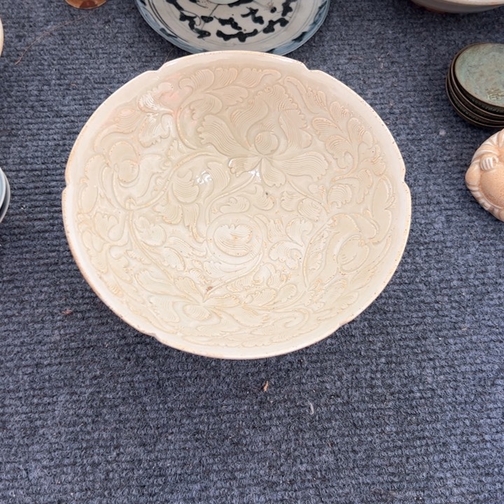 瓶夏*影青釉纹饰大茶碗