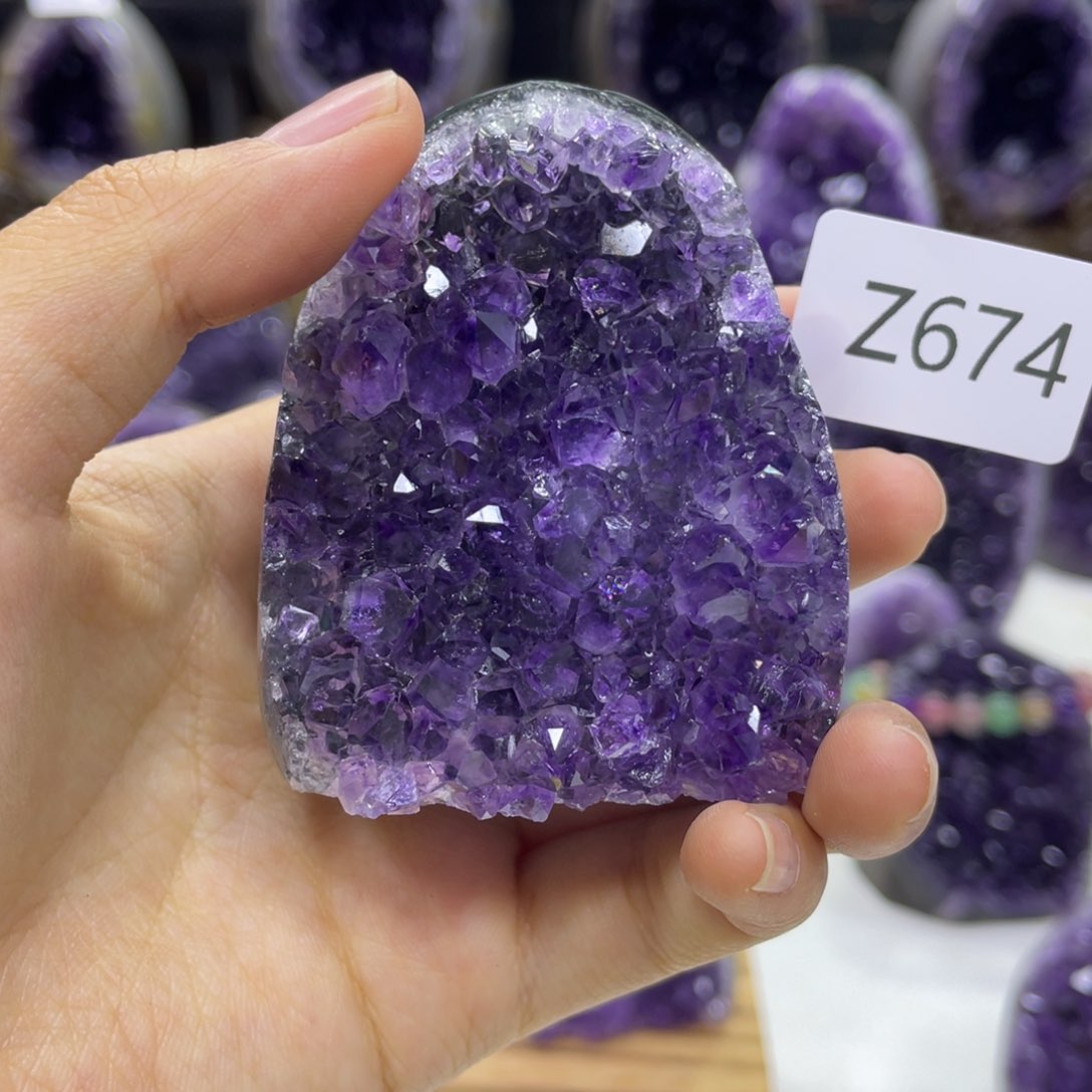 乌拉圭紫水晶摆件z674